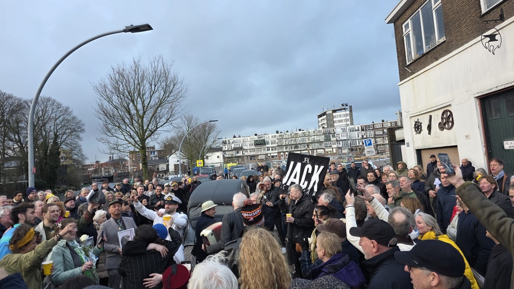 Afscheid van Jack F. Kerklaan onder grote belangstelling én met knal