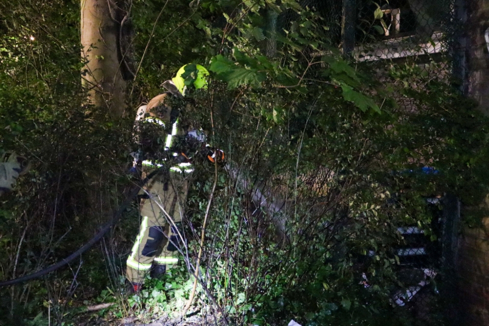 De brand is niet overgeslagen naar de katine