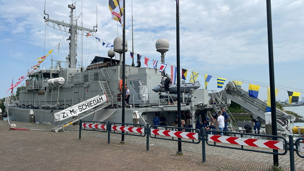 Marine-evenement met Zr.Ms. Schiedam en Roadshow aan de Maasboulevard