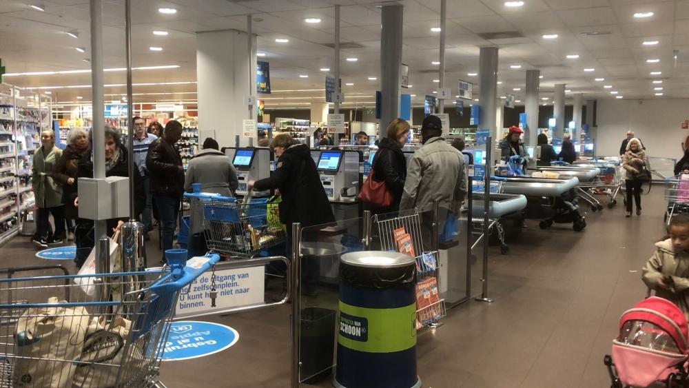 DCMR: supermarkten mogen tijdelijk in de nacht bevoorraden