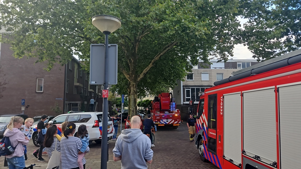 Brand op bovenste verdieping van woning