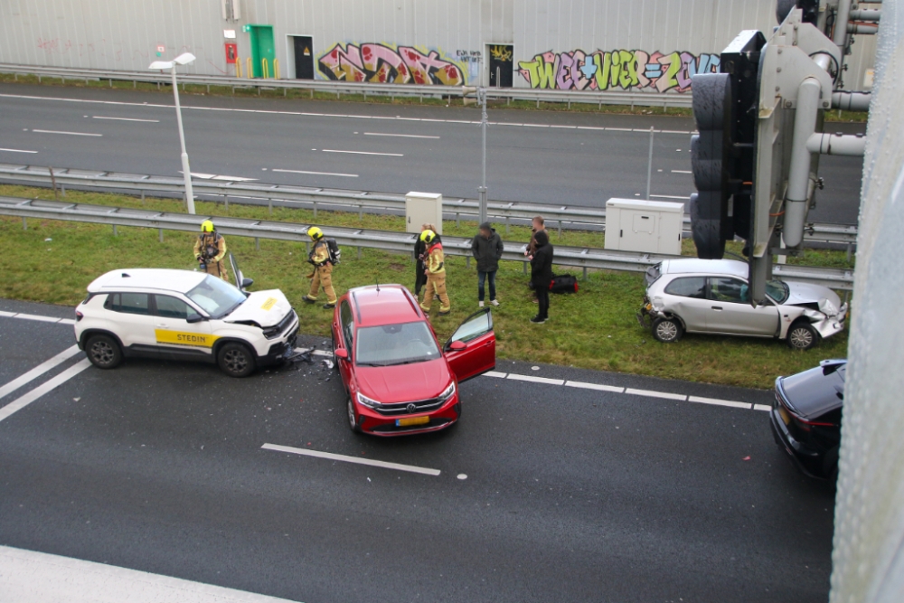 Kettingbotsing op de snelweg bij Schiedam