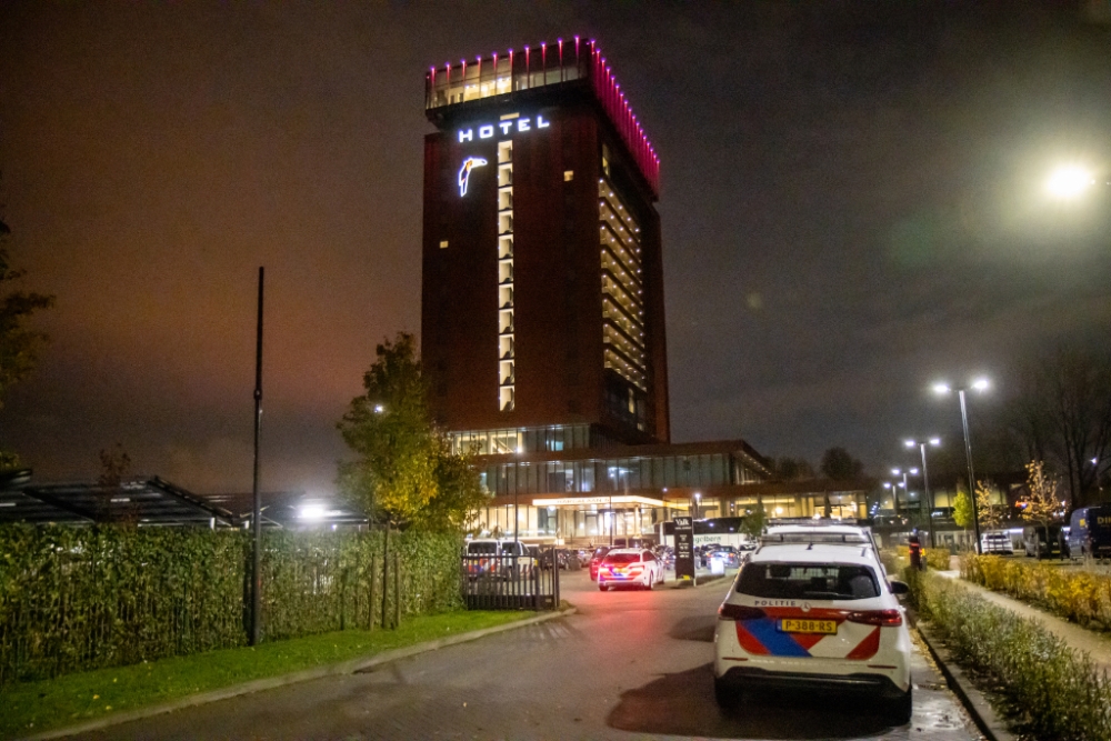 Schietincident in hotelkamer Van der Valk: vrouw gewond, drie mannen aangehouden