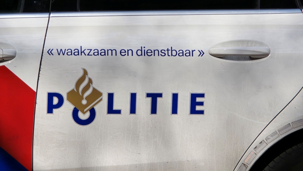 Vlaardinger (45) aangehouden na bedreiging met vuurwapen, ook wapens in huis gevonden