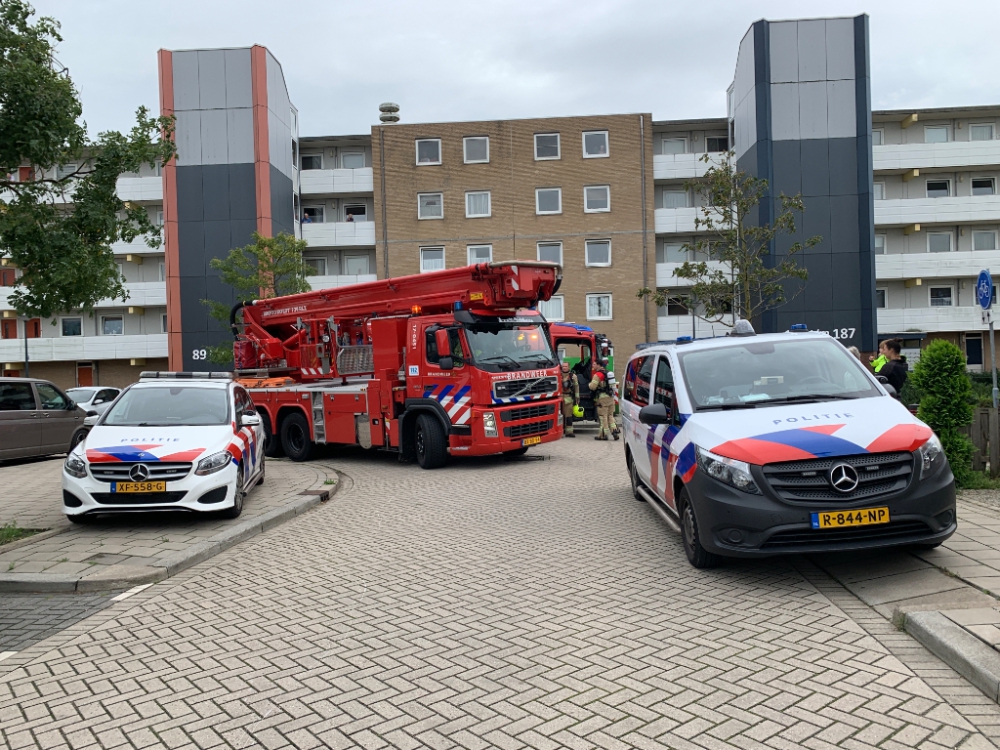 Brand in keuken in flatwoning Muiderslotstraat