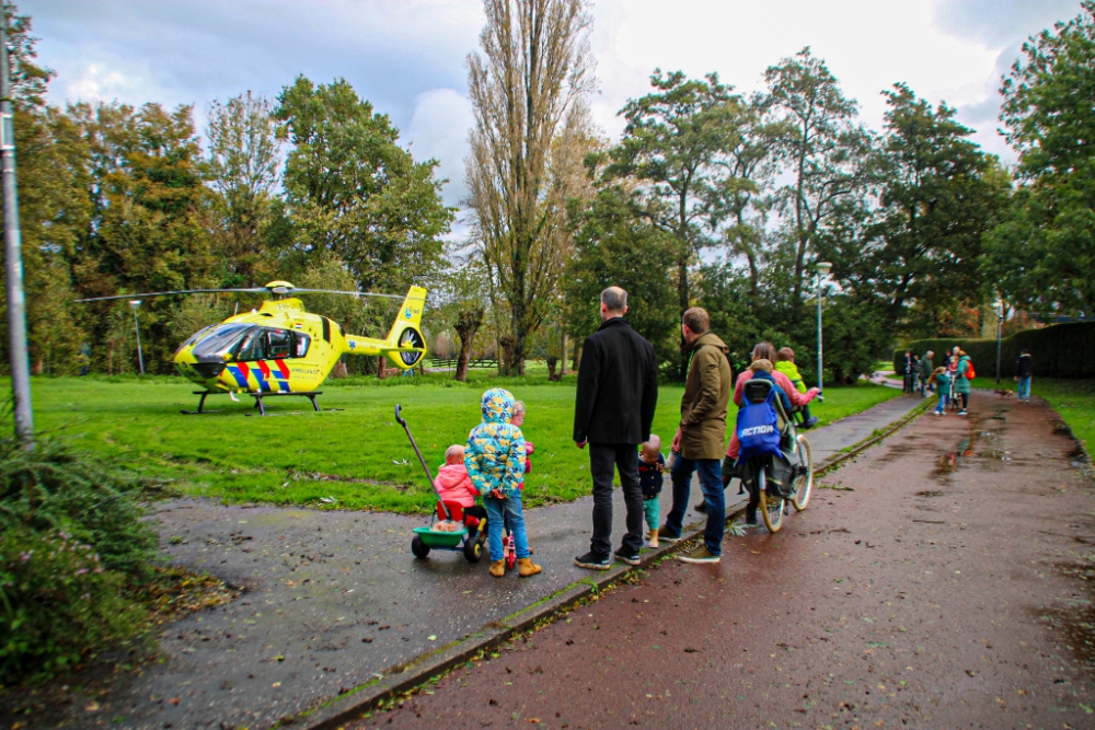 Traumahelikopter ingezet voor medische noodsituatie op het De Biepad