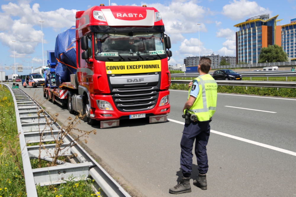 Twijfelende chauffeur krijgt forse boete voor te hoge lading