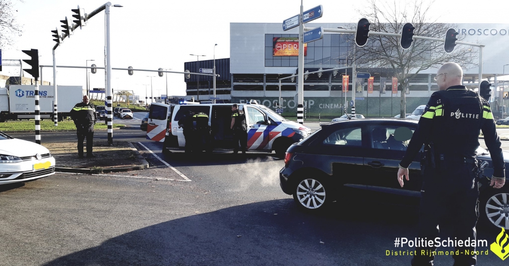 Politie sluit oprit snelweg af voor arrestatie