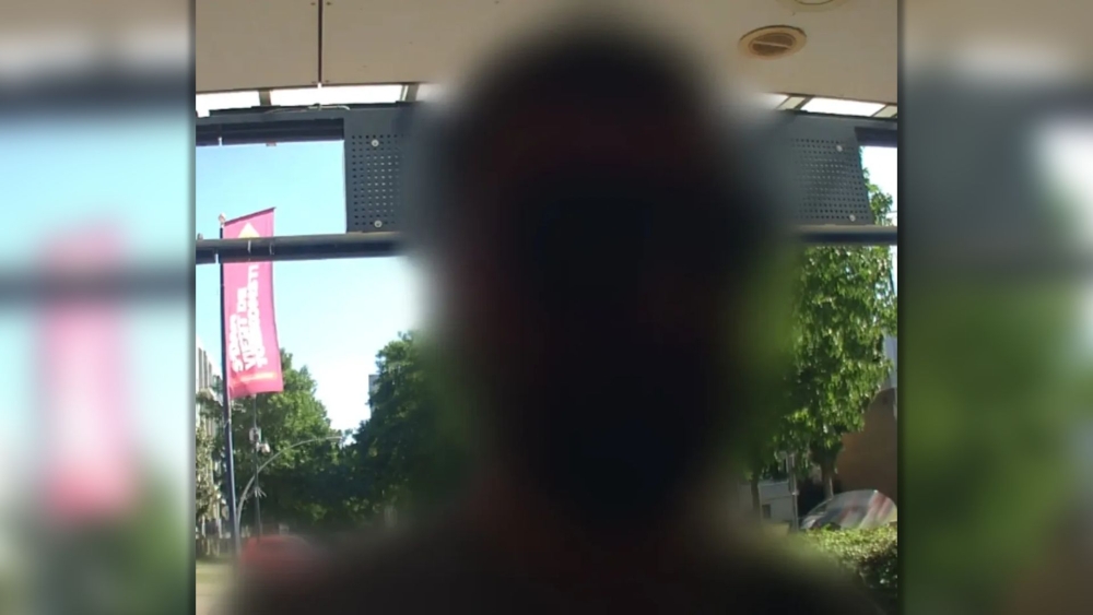 Politie Helmond stelt identiteit vast van man die 65-jarige vrouw oplichtte