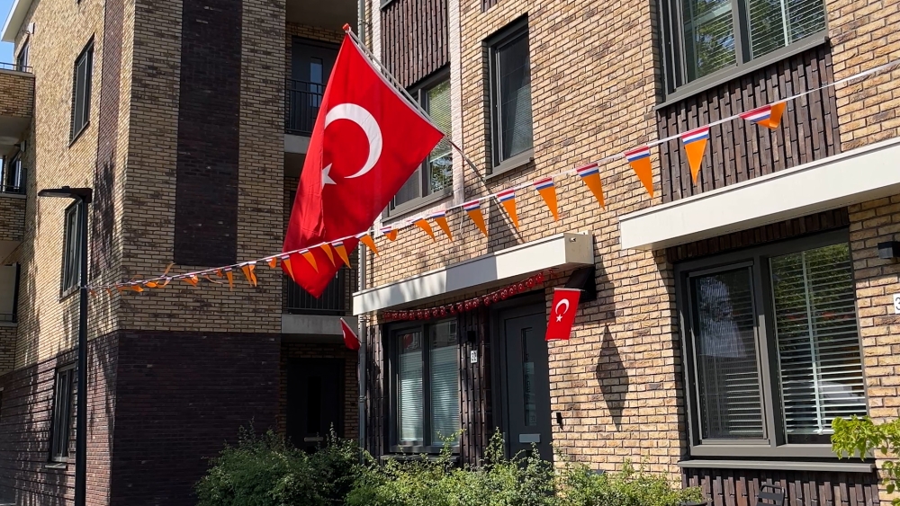 Multicultureel Nieuwland komt tot leven met WK: "Mooiste plek van Schiedam"