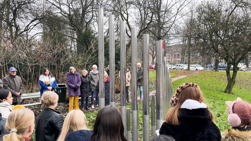 25 jaar Mensenrechtenmonument in Vlaardingen: “Vervelend dat het nog nodig is”