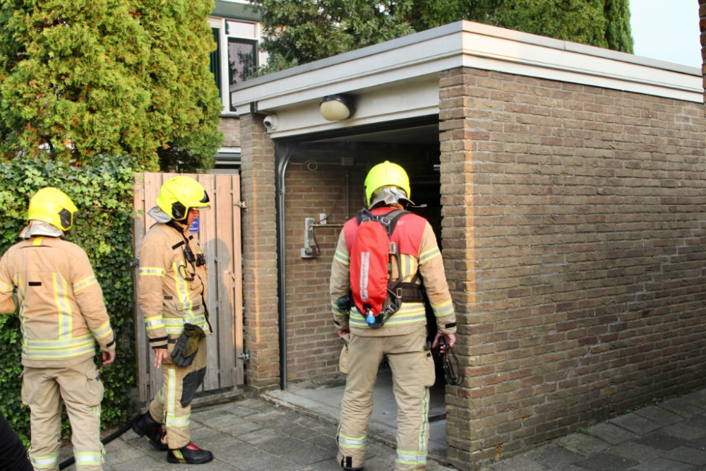 Flinke rookontwikkeling bij schuurbrand