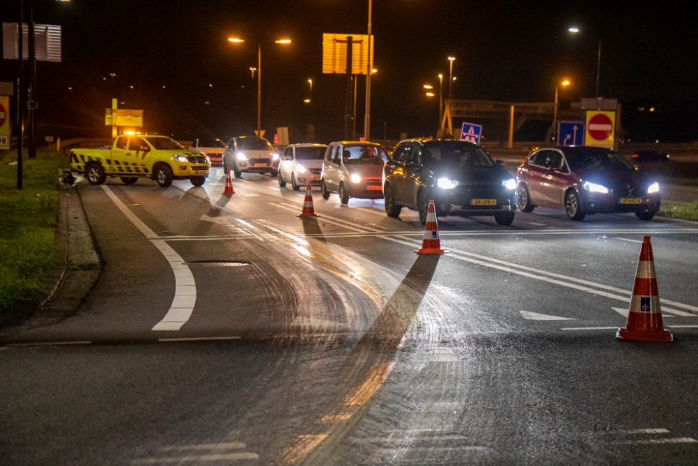 Groot vetspoor over de A4 en door Vijfsluizen