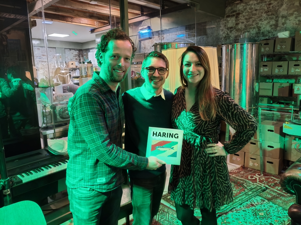 Van witlofbroodje tot bitterbal: nieuw Vlaardings kookboek met haringrecepten