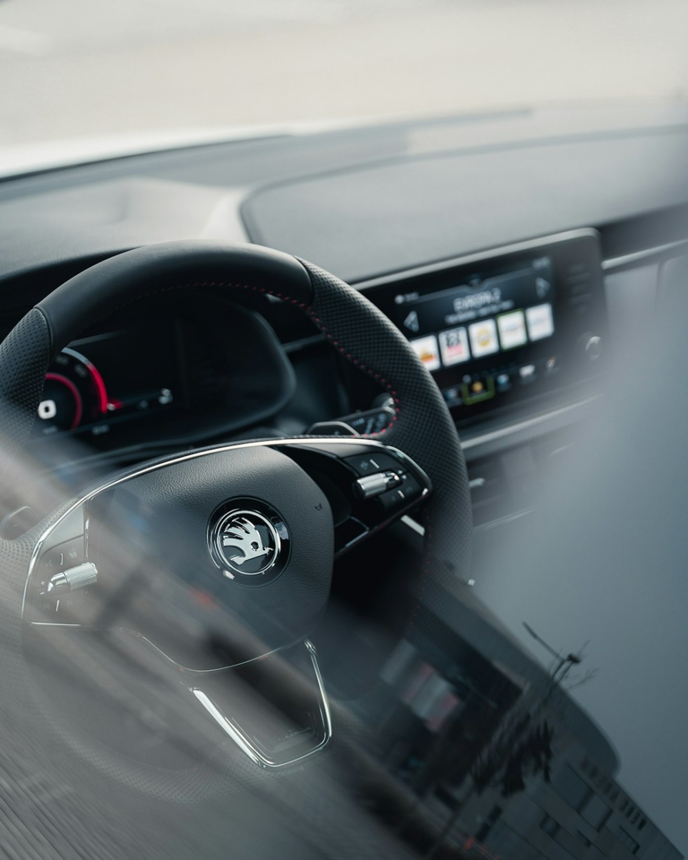 Partnerbijdrage: De ideale elektrische stads-SUV voor onze regio – Maak kennis met de Škoda Epiq