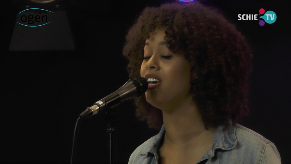 Live optreden Belany met het nummer Verleden Tijd