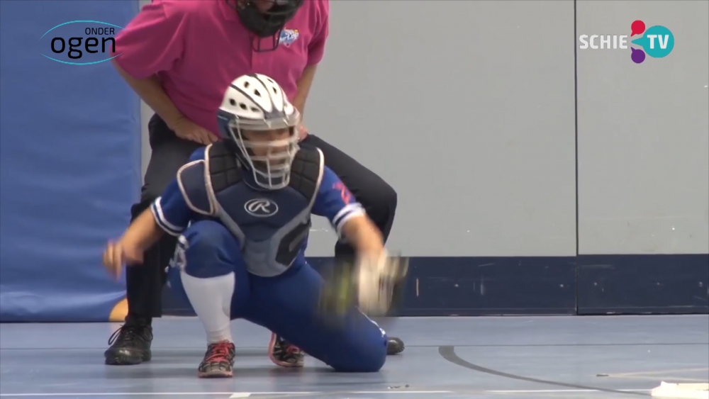 Grootste indoor softbal toernooi van Europa al voor de 20-ste keer in Schiedam