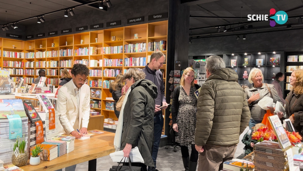 Schiedammer Raoul de Jong mag Boekenweek essay schrijven ‘Het is natuurlijk een grote eer’