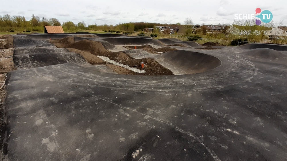 Pumptrack op Sportpark Willem-Alexander nadert voltooiing