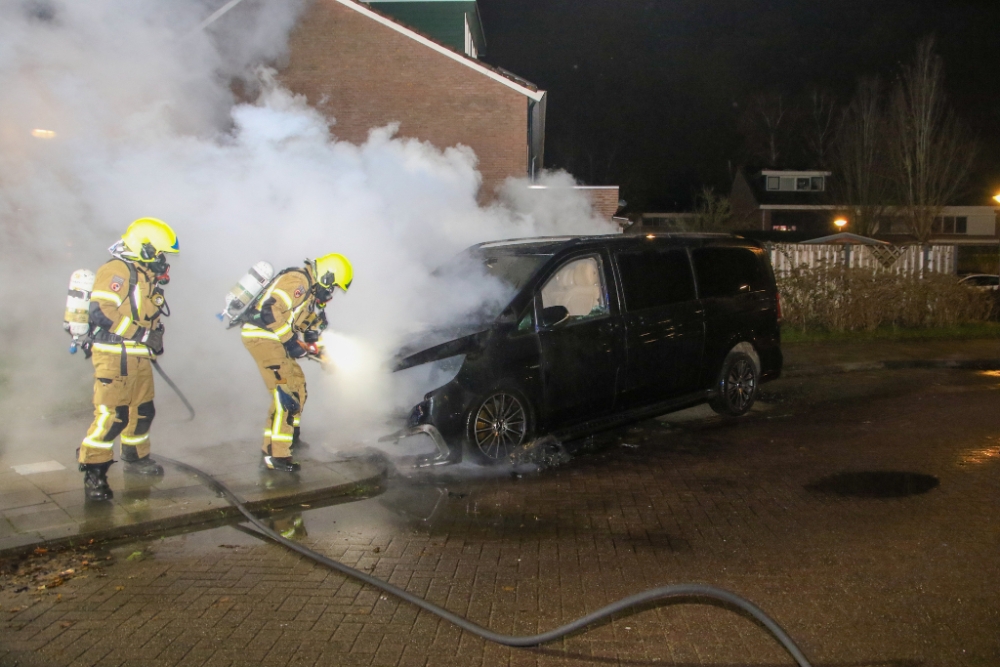 Ook een derde auto in brand gevlogen in Vlaardingen